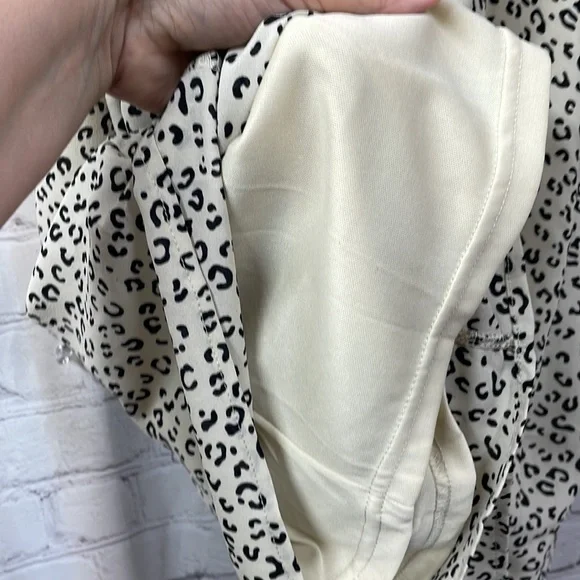 She + Sky NWT animal print straps with tie front size large short romper - Picture 8 of 9